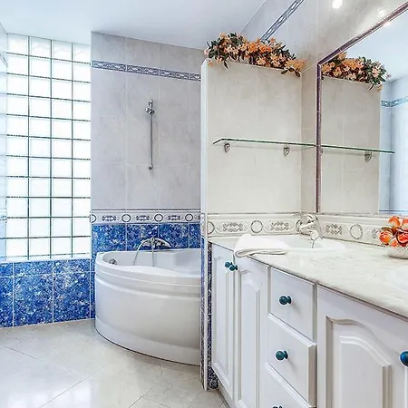 Maricel Villa *